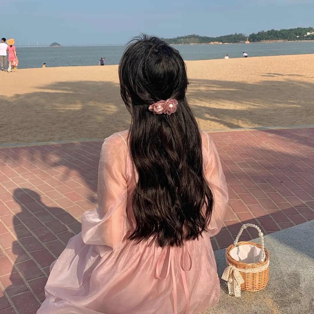 女恶魔人